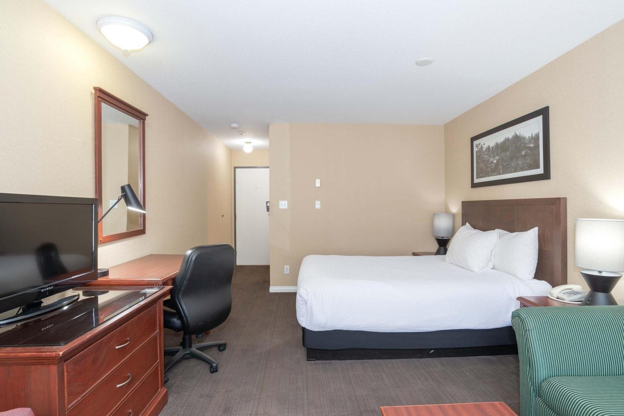 Sandman Hotel Castlegar Buitenkant foto